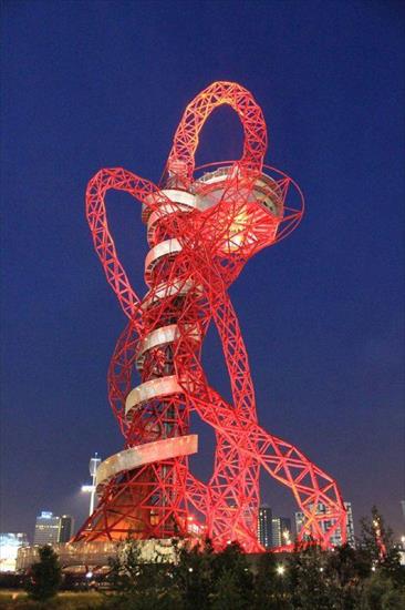 INNE KRAJE- 6 - sculpture and observation tower in the Olympic Park in Stafford, London.jpg