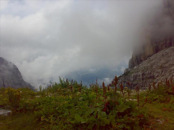 widoki z wyprawy Dolomity di Brenta - 120820101564.jpg