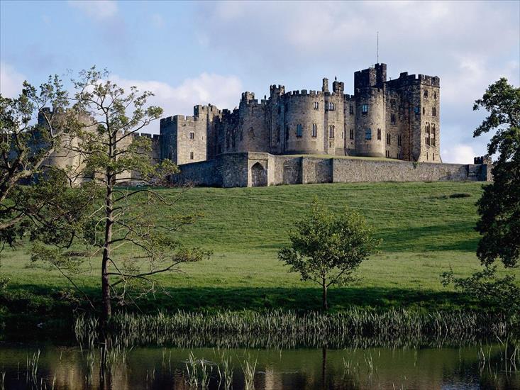  Anglia - Northumberland Castle, England.jpg