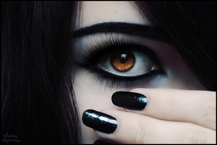Oczy - can__t_hear_my_black_eyes_6_by_agatafoxxx-d33kt8g.jpg