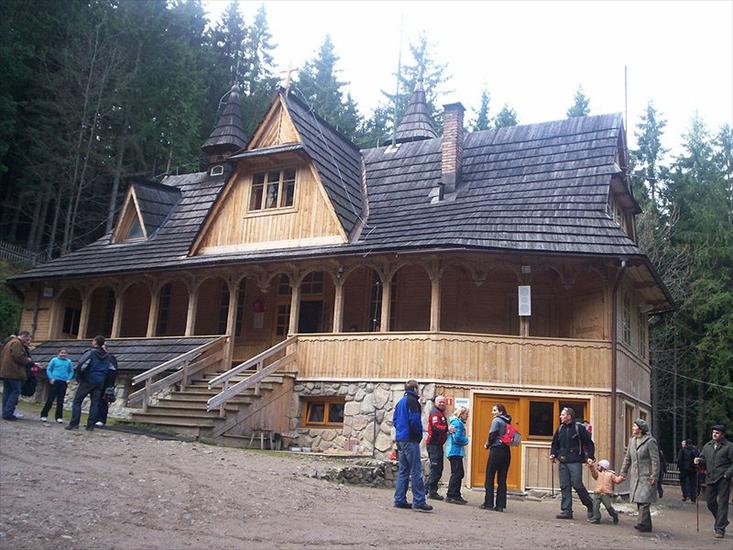 Zakopane_Wiktorówki - Zakopane,_kaplica_Matki_Boskiej_Jaworzyńskiej_na_Wiktorówkach_1.jpg