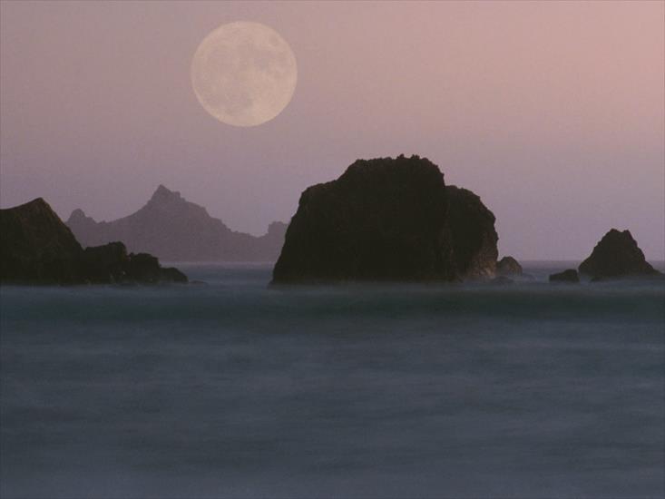 Krajobrazy - Moonset, Rockaway Beach, California - 1600x1200 .jpg