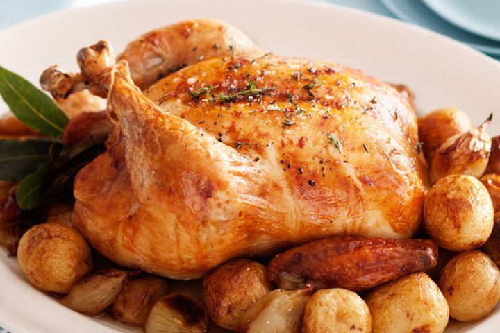 Francja - Traditional French roast chicken.jpeg