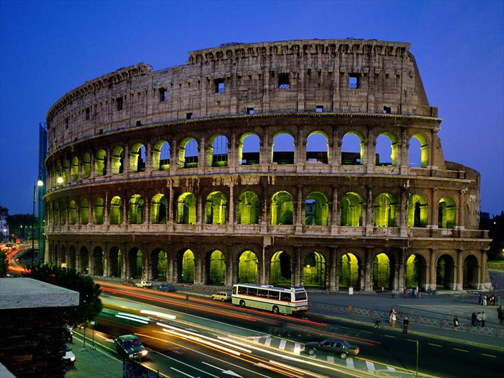 tapety - Coliseum,_Rome,_Italy.jpg