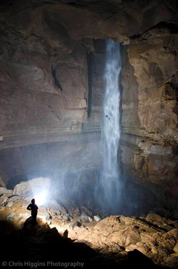 Wodospady - Wodospad Cumberland Caverns, McMinnville, Tennessee, USA.png