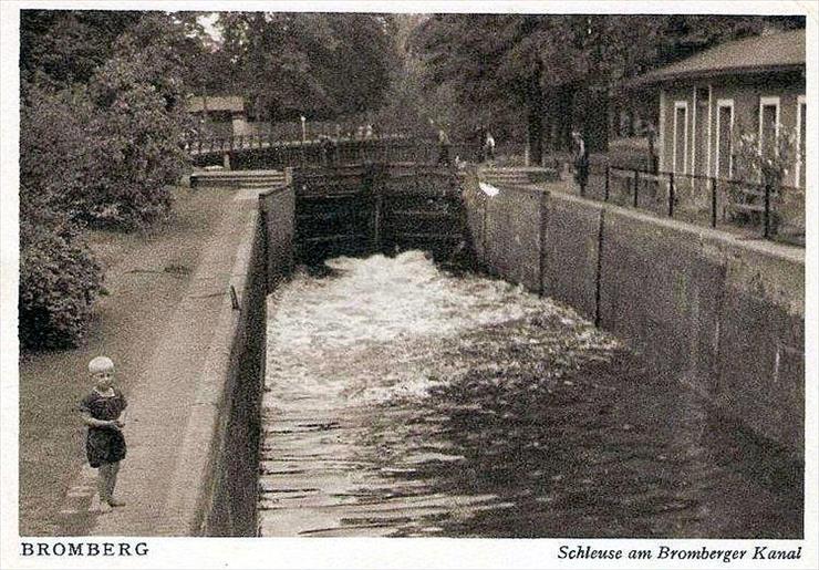 Bydgoszcz na starej fotografii - Przy Kanale.jpg