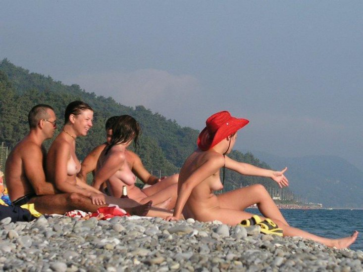 nagie_na plazy - More Nudist Beach Pics  88090.jpg